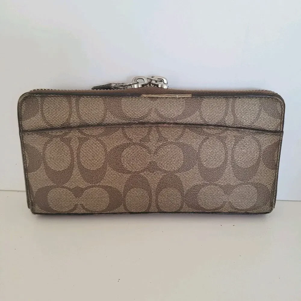 Coach Crossgrain Wallet Brown Zip Around Large Clutch‎ Accordion Classic Fair